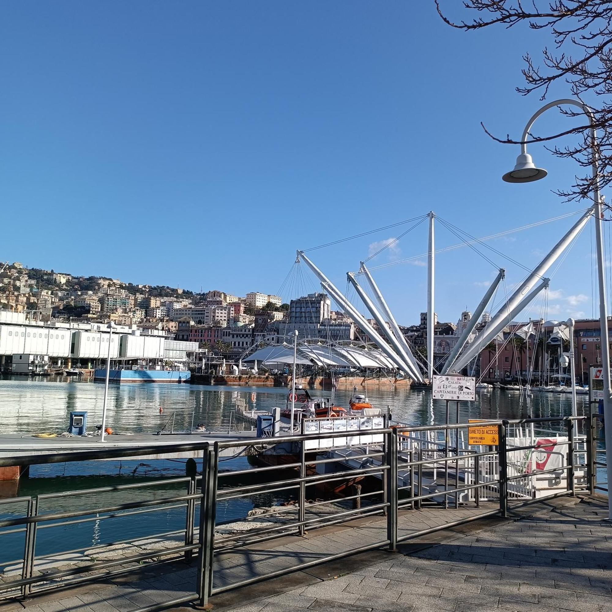 Appartamento Pietra Di Mare, Porto Antico Генуя Экстерьер фото